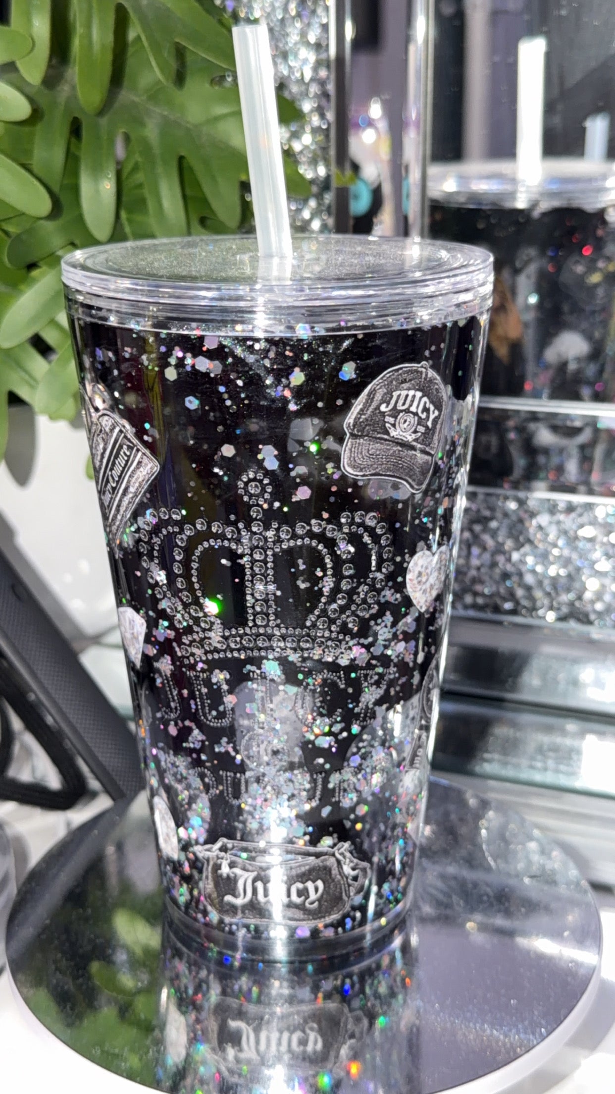 Ready To Ship 🚚 16oz Tumblers 🥤🩷🖤