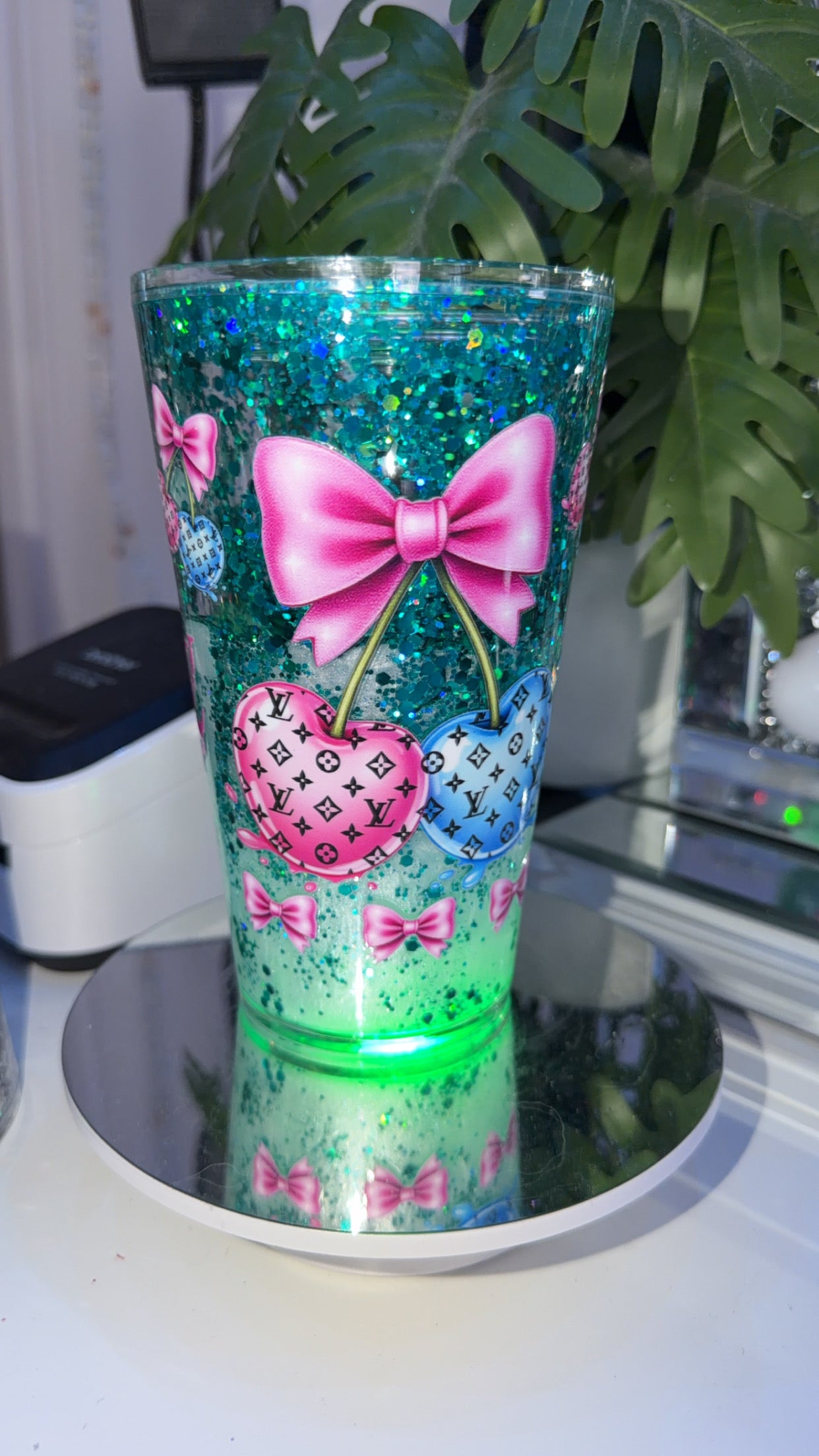 Ready To Ship 🚚 16oz Tumblers 🥤🩷🖤